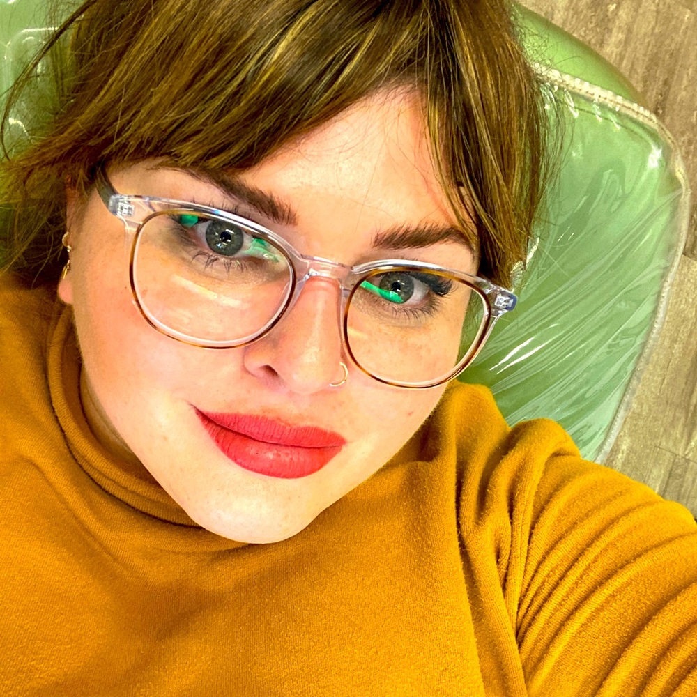 Meet your Posher, Ally
